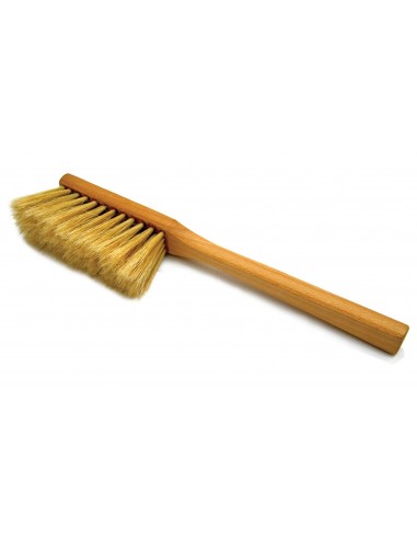 Bee brush for cleaning the hive