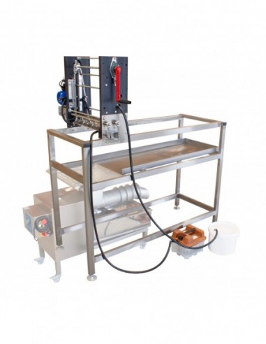Manual feed uncapping machine